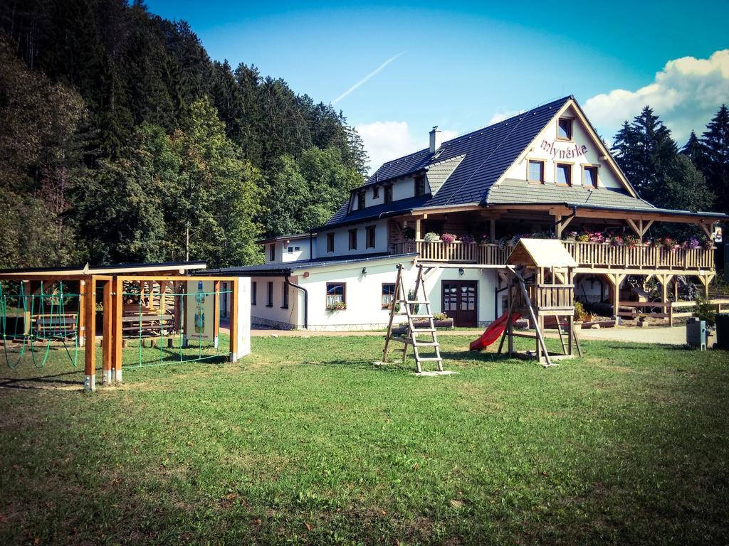 Penzion Mlynarka Rajecké Teplice Exteriör bild